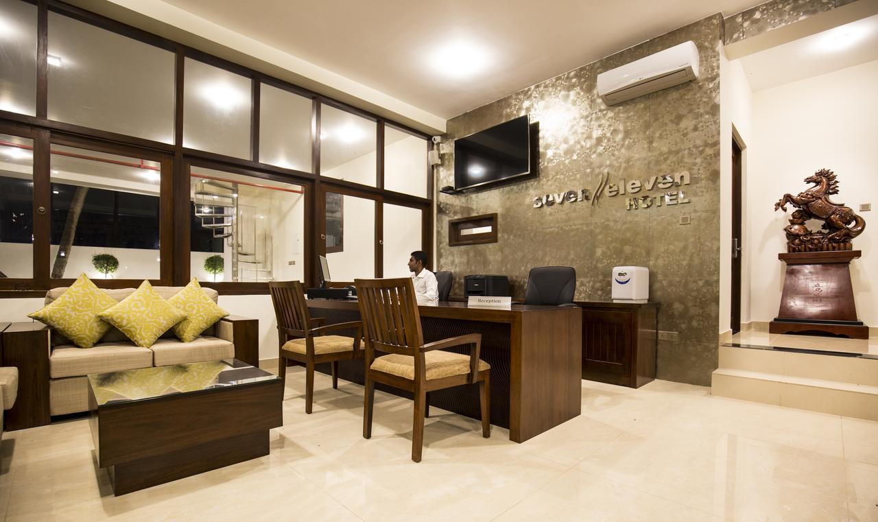 Grand 7 Hotel -Kesbewa Piliyandala Exterior photo